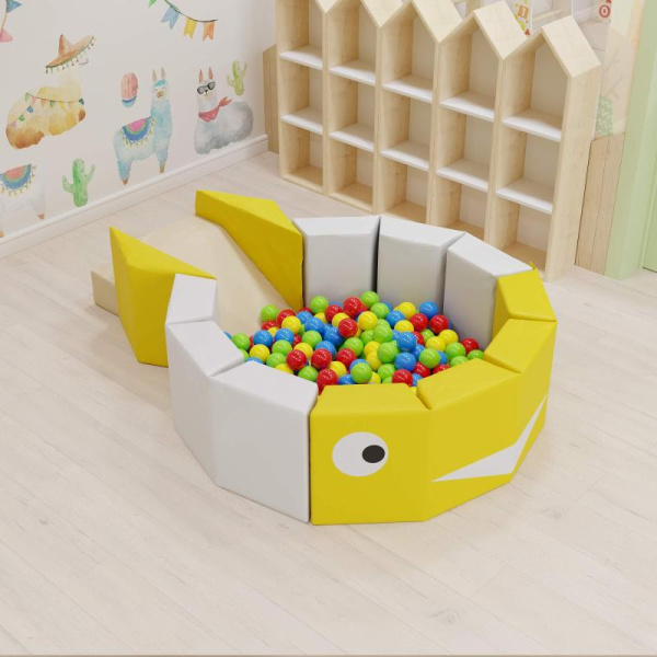 Сухой бассейн с горкой Romana «Кит», 300 шариков